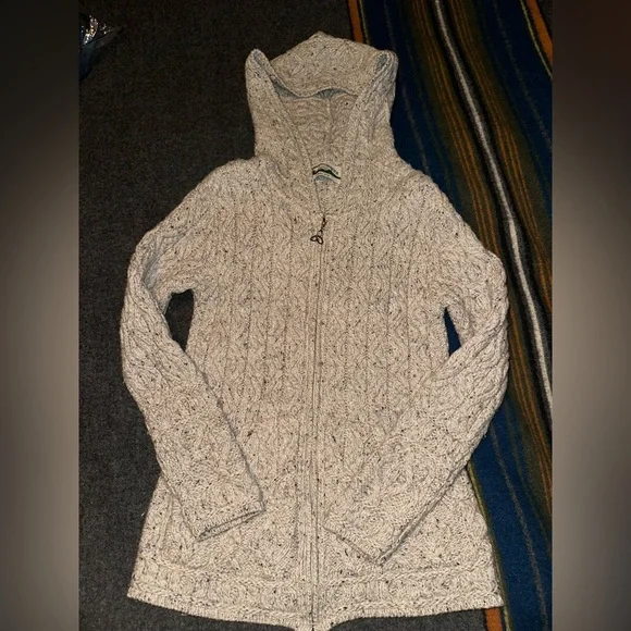 Aran Crafts Honeycomb hood zip up EUC - Picture 5 of 8